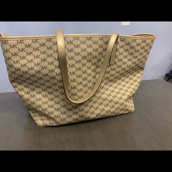 Michael Kors large tote - Picture 3 of 7